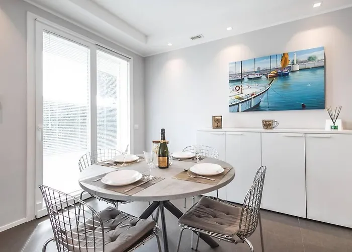 Amazhome - New Private Garden & Cozy