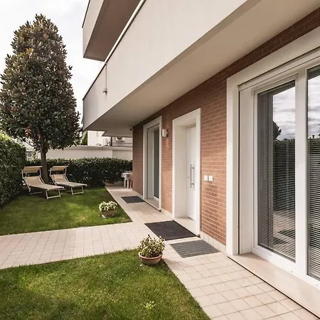 Amazhome - New Private Garden & Cozy Riccione