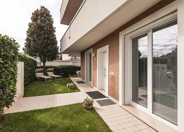 Amazhome - New Private Garden & Cozy Riccione